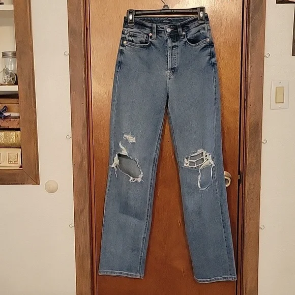 Wild Fable Super High Rise Jeans Size 0. - Picture 1 of 4